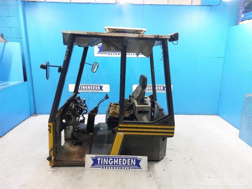 Kramer 712 Kabin