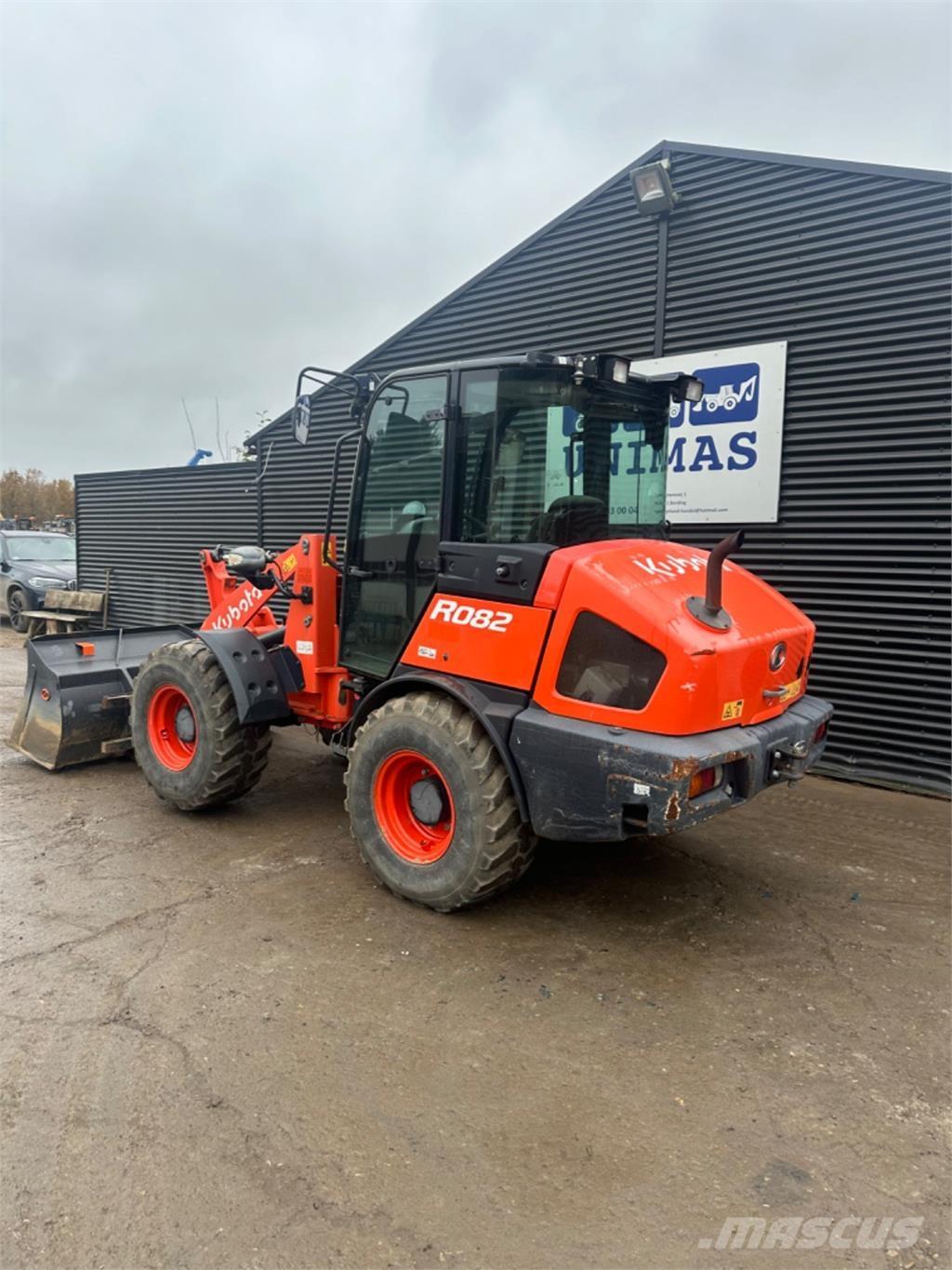 Kubota R082 Tekerlekli yükleyiciler