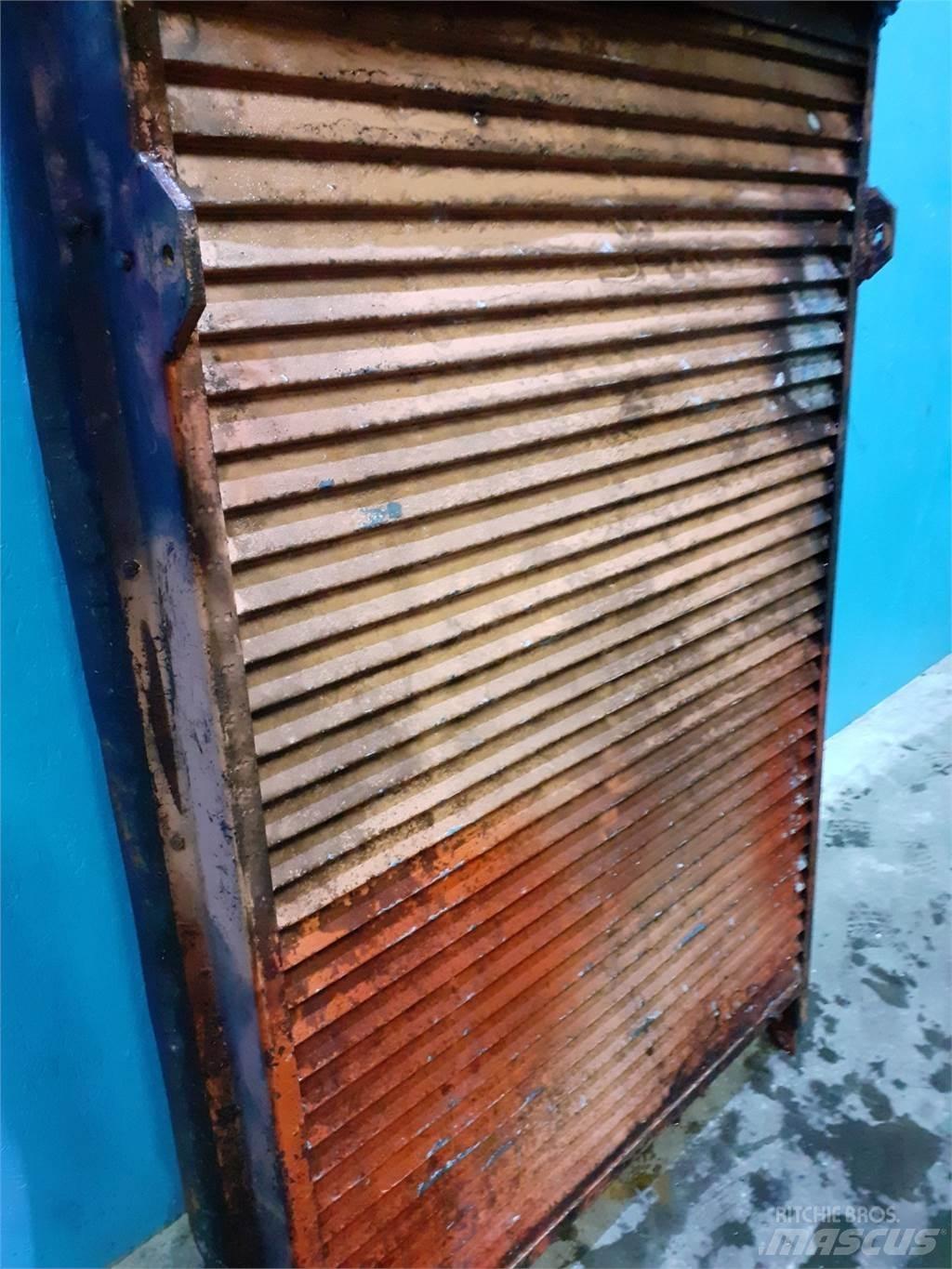 Laverda 3550 Kum ve tuz serpiciler