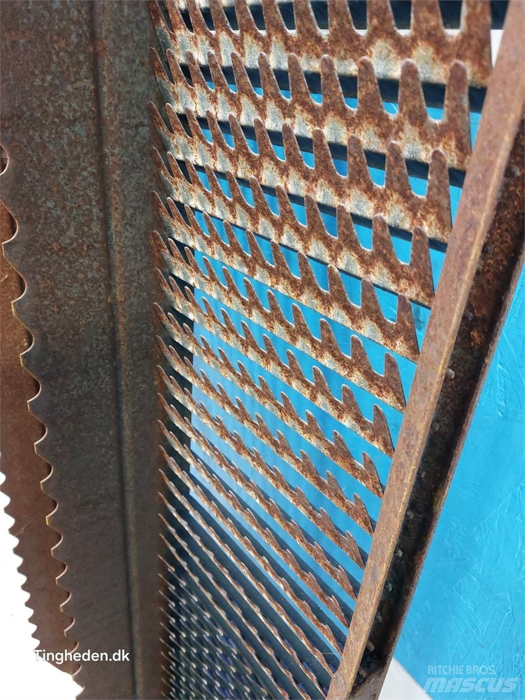 Laverda 627 Kum ve tuz serpiciler