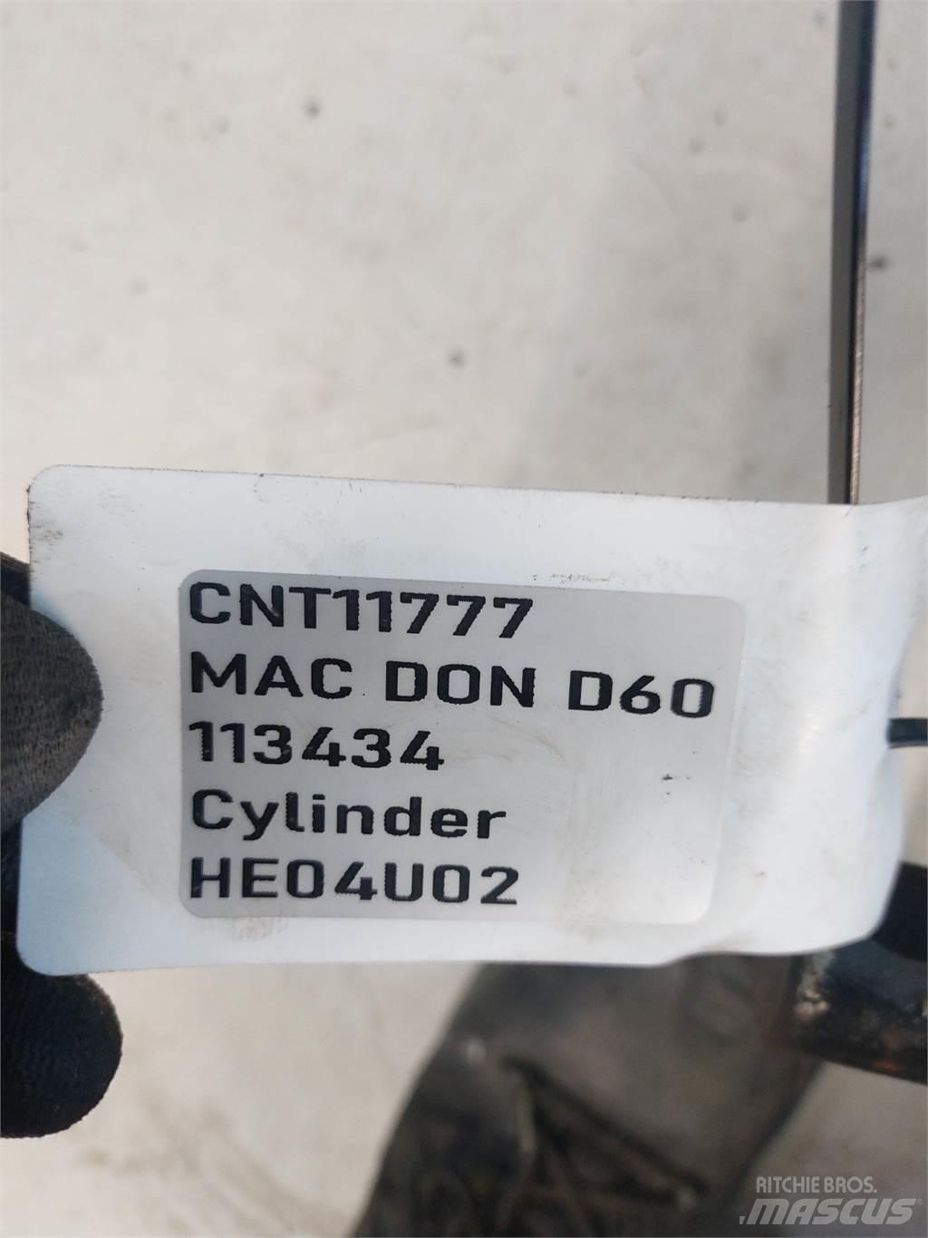 MacDon D60 Biçerdöver aksesuarlari
