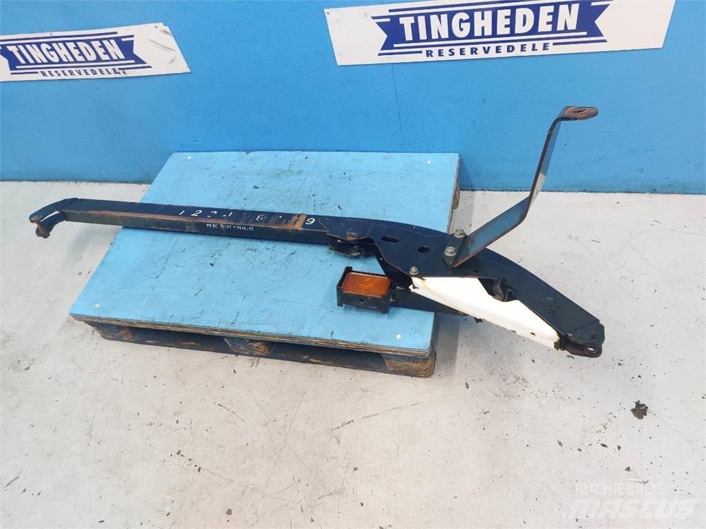 MacDon D60 Biçerdöver aksesuarlari
