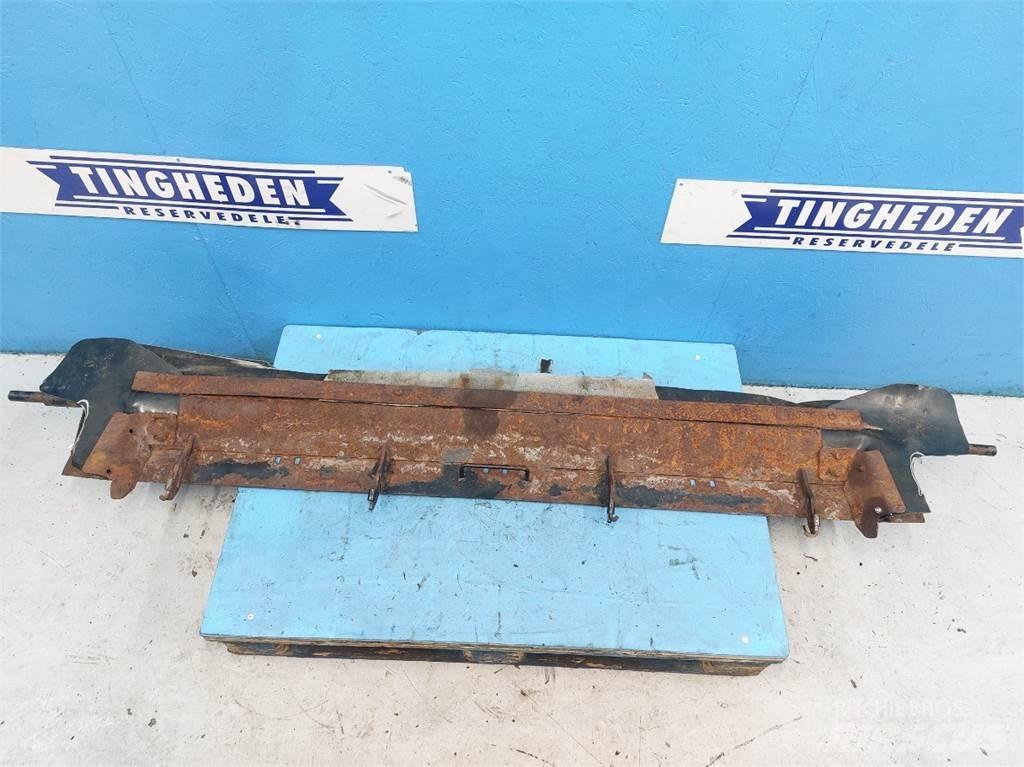 MacDon D60 Biçerdöver aksesuarlari