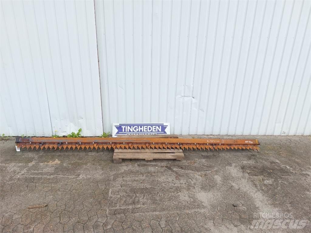 MacDon D60 Biçerdöver aksesuarlari