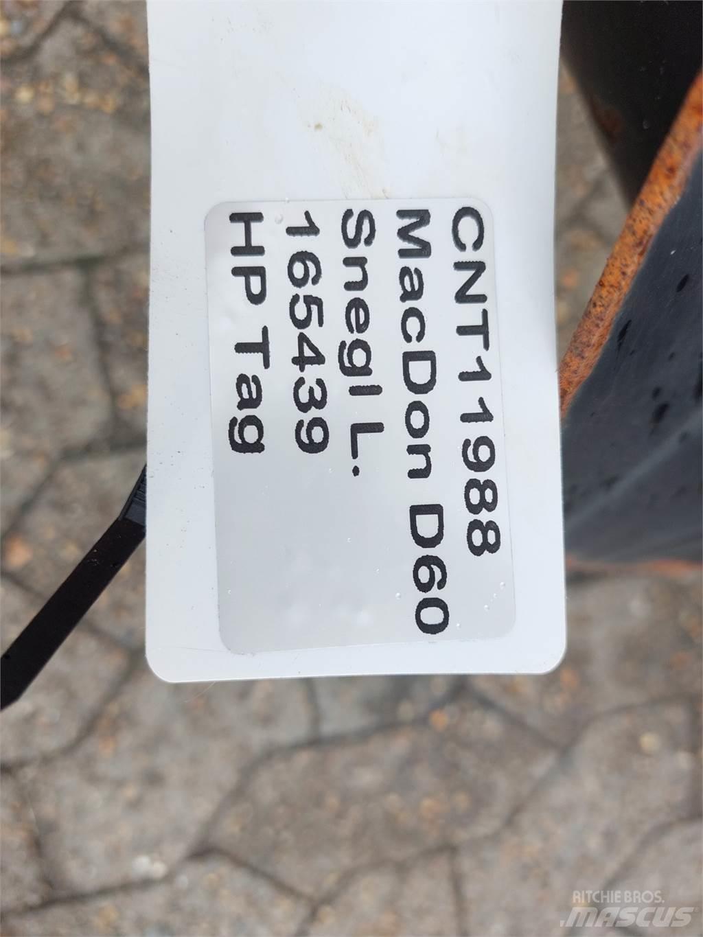 MacDon D60 Biçerdöver aksesuarlari