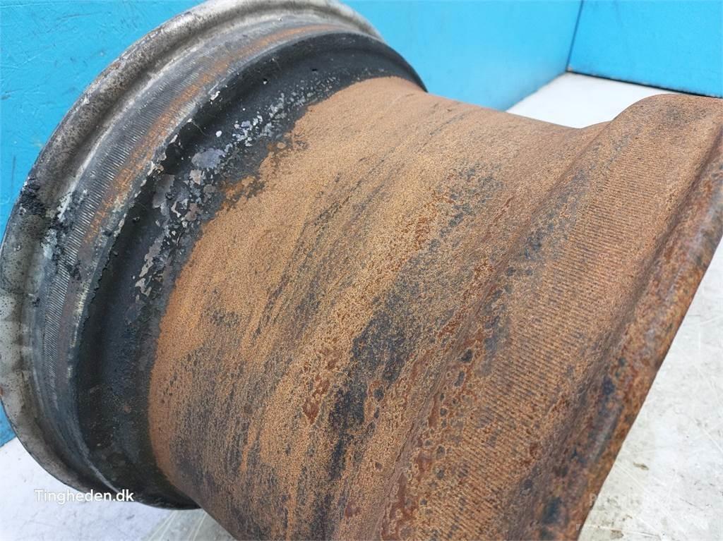 Merlo 24 DW16L24 Lastikler