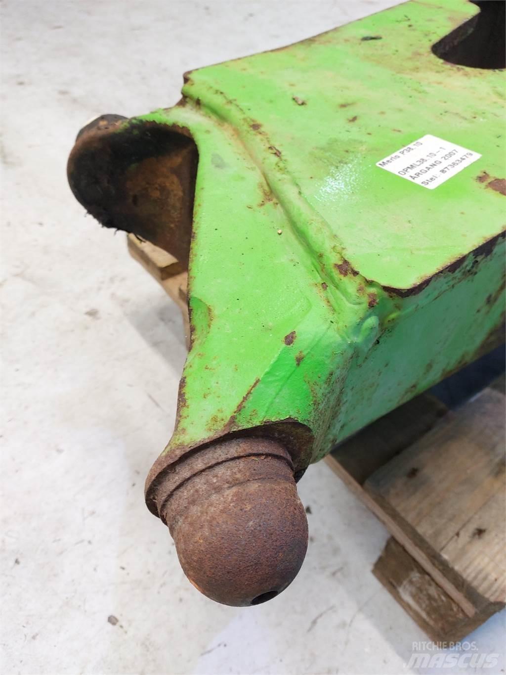 Merlo P38.10 Akslar