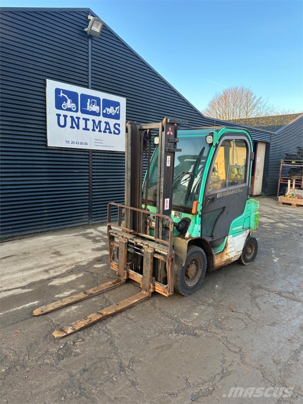 Mitsubishi FD25 Dizel forkliftler