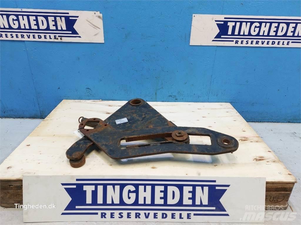 New Holland 4860 Diger tarim makinalari