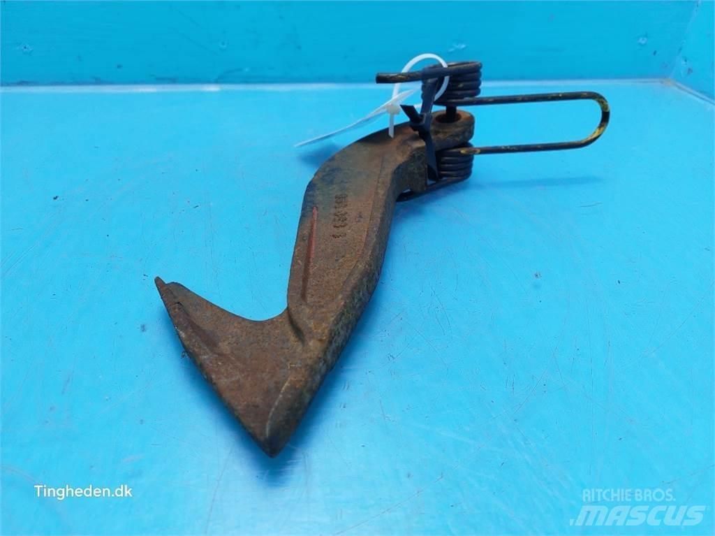 New Holland 4860 Diger tarim makinalari