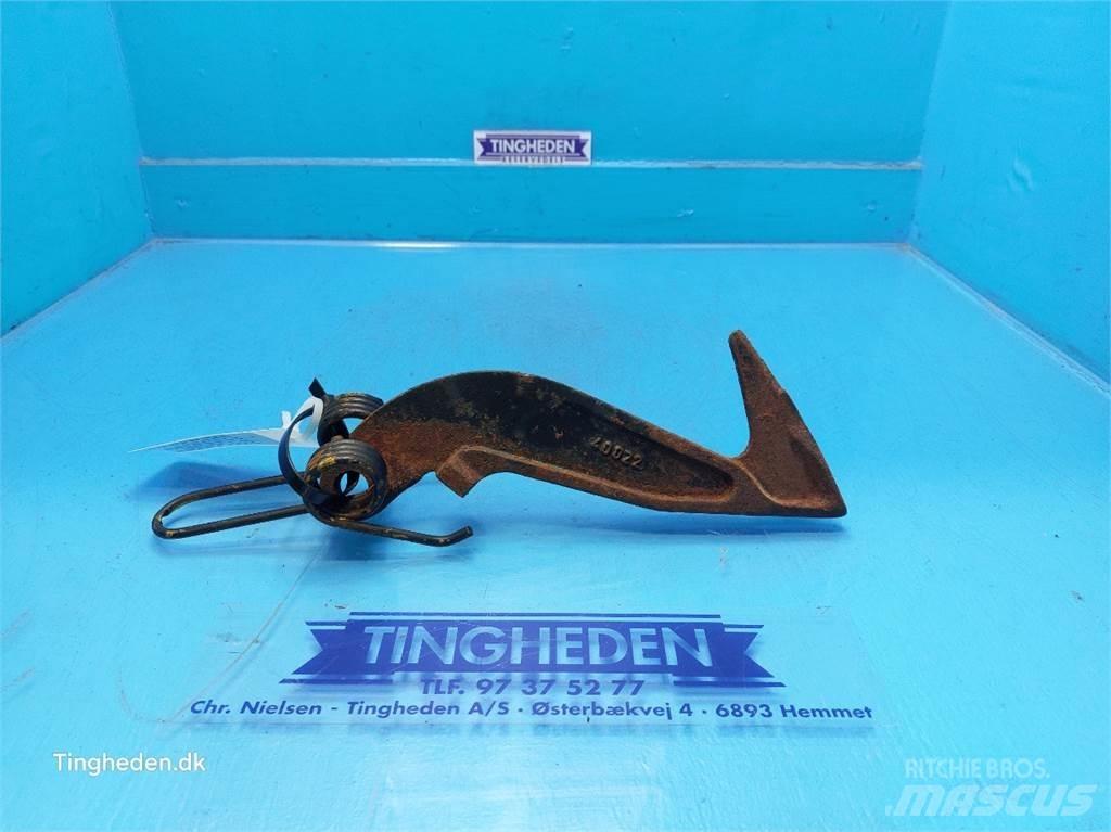 New Holland 4860 Diger tarim makinalari
