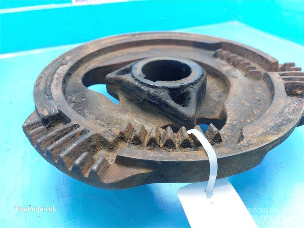 New Holland 4860 Diger yem biçme makinalari
