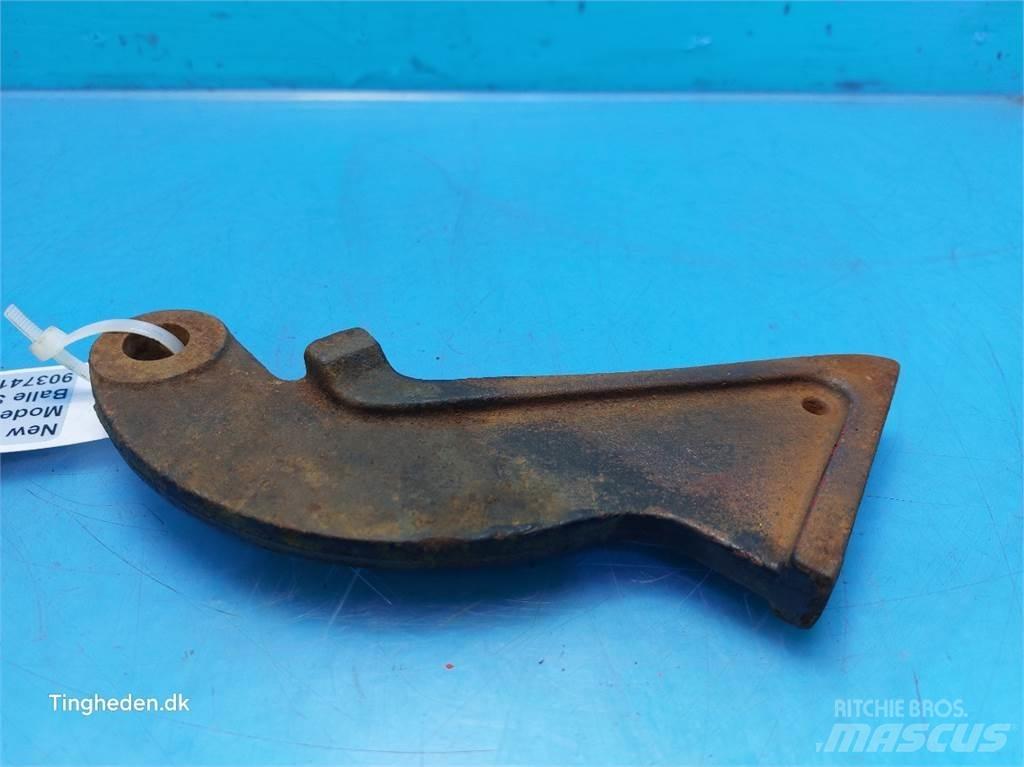New Holland 4860 Diger tarim makinalari