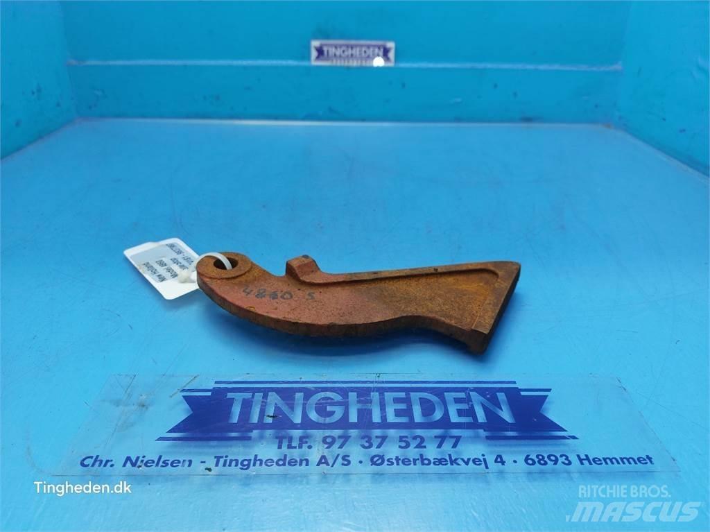 New Holland 4860 Diger tarim makinalari
