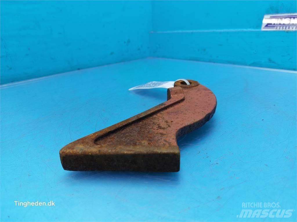 New Holland 4860 Diger tarim makinalari