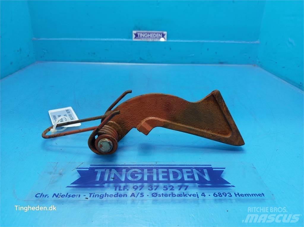 New Holland 4860 Diger tarim makinalari