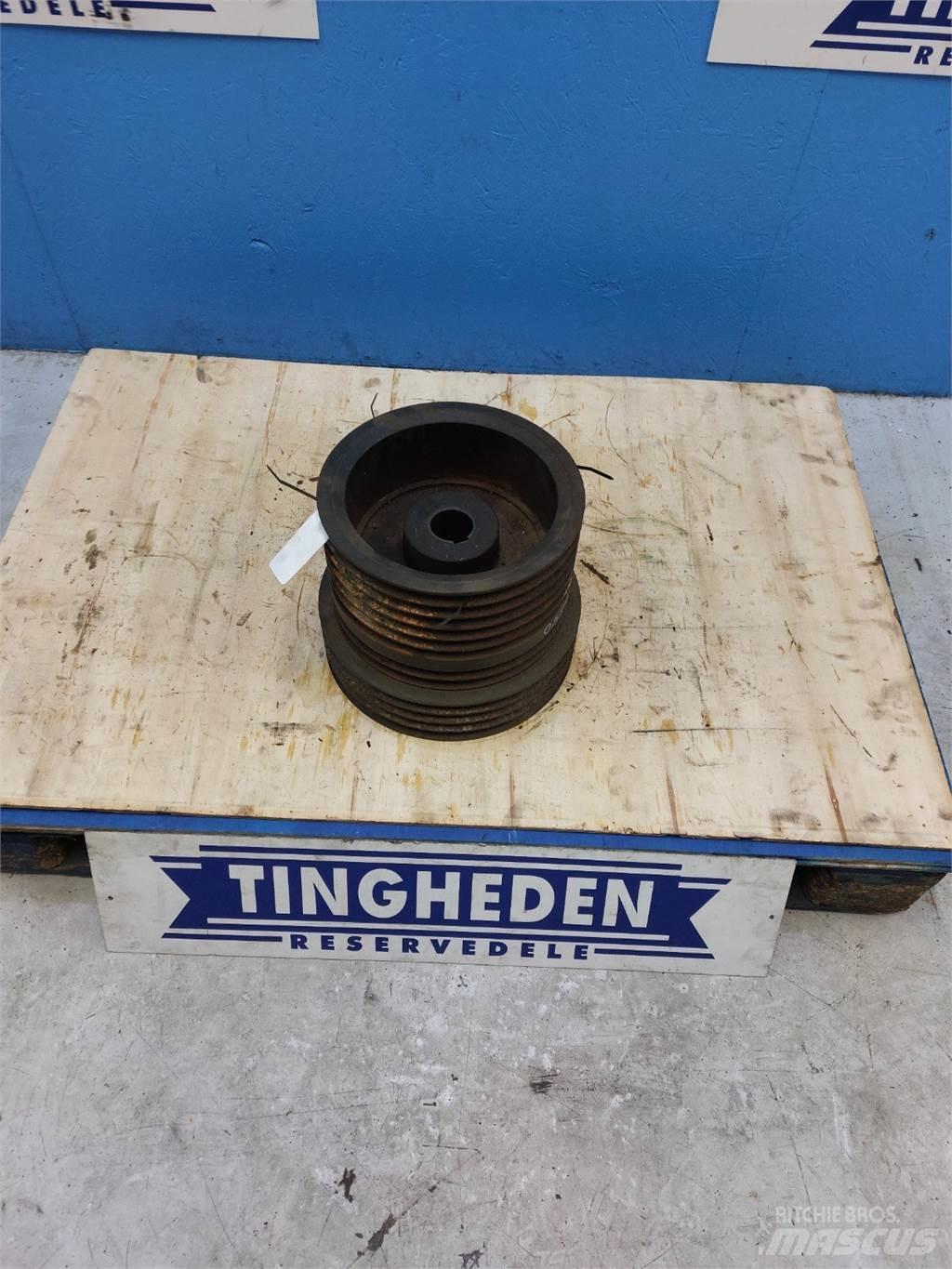 New Holland 8060 Diger tarim makinalari