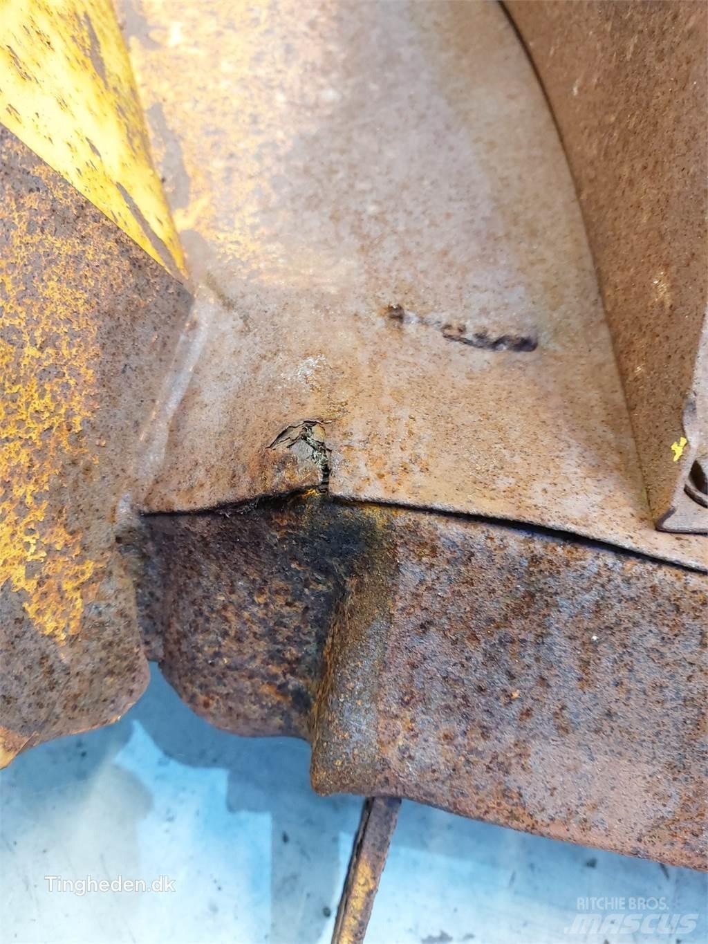 New Holland 8080 Biçerdöver aksesuarlari