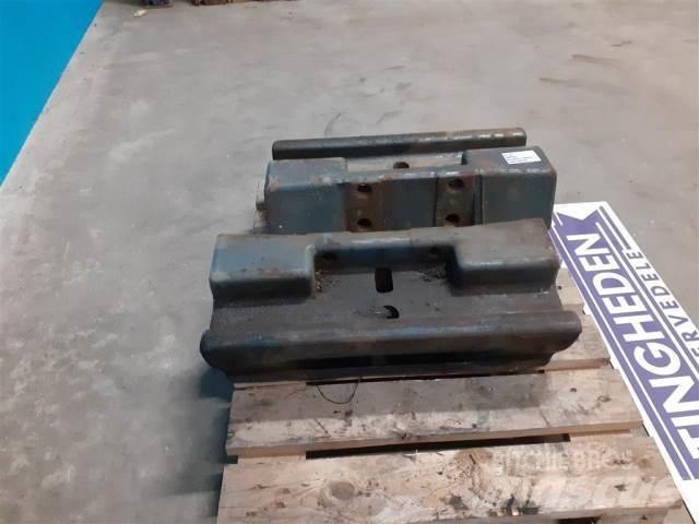 New Holland 8340 Ön ağırlıklar