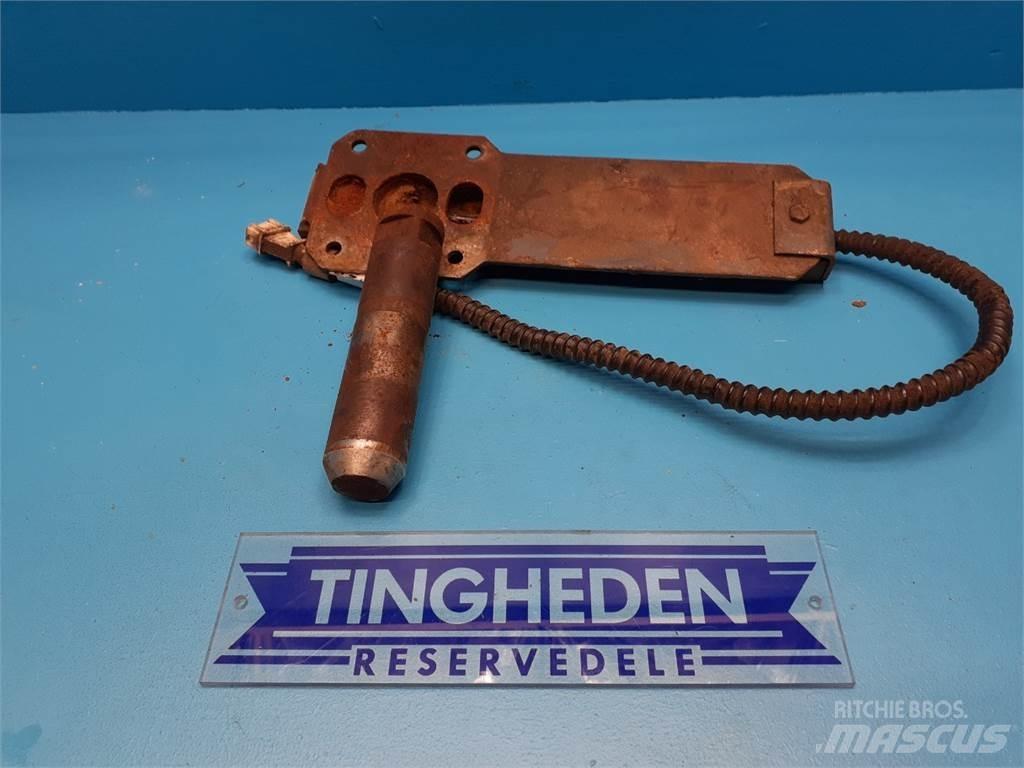 New Holland 8670 Diger traktör aksesuarlari