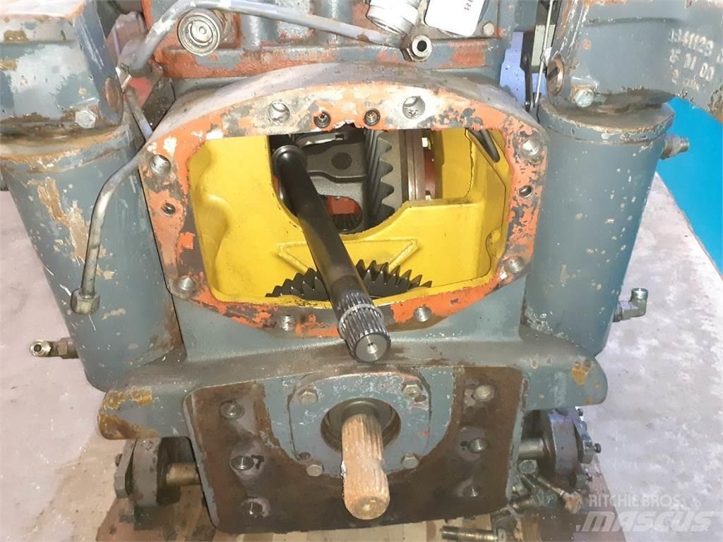 New Holland 8770 Sanzuman
