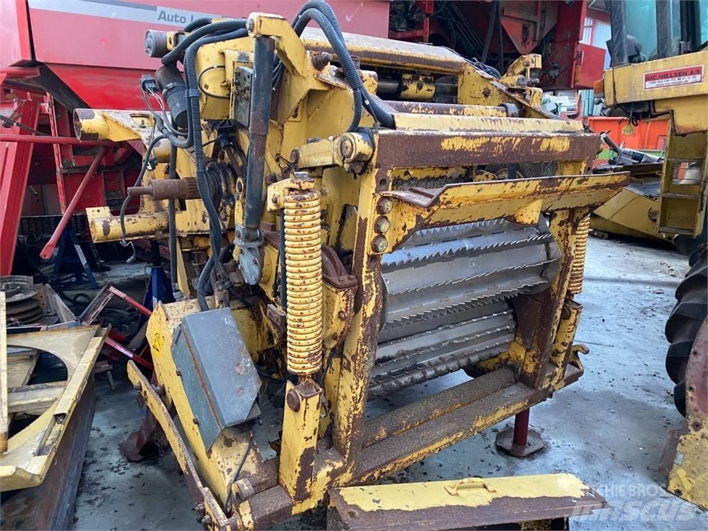 New Holland FX38 Ot, samanlık ve yem makinesi aksesuarları