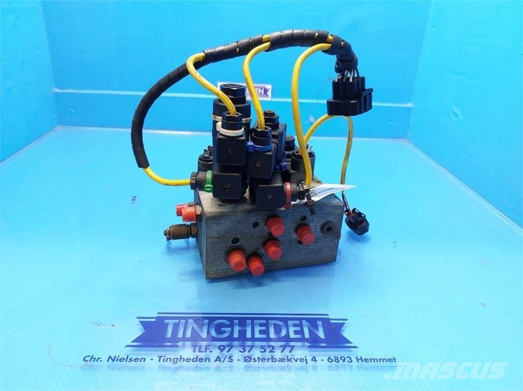 New Holland FX38 Ot, samanlık ve yem makinesi aksesuarları