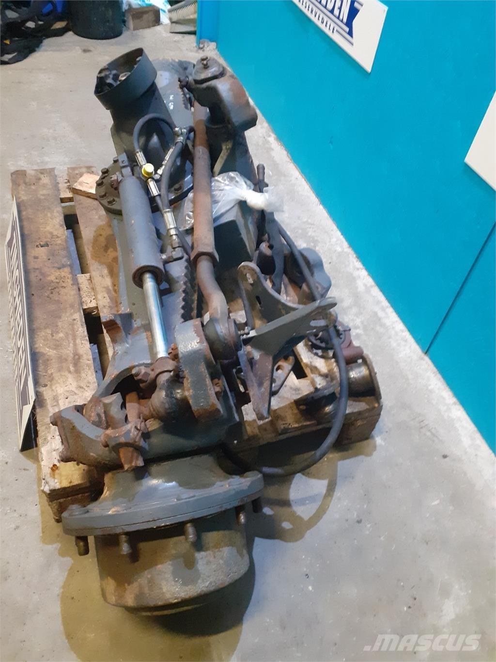 New Holland G190 Diger traktör aksesuarlari