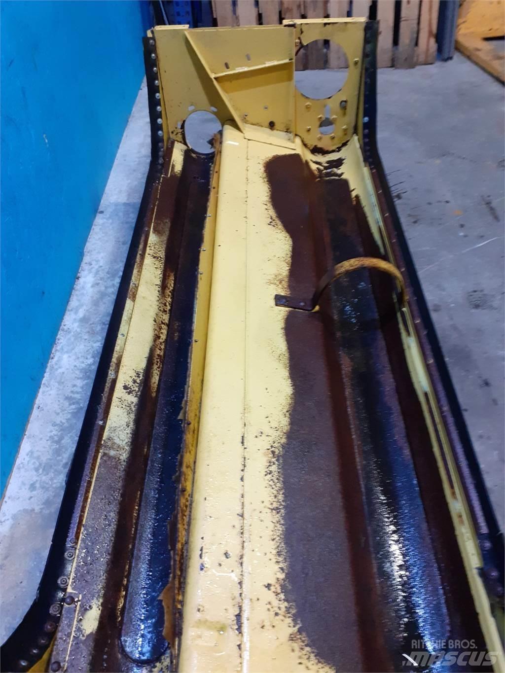 New Holland TF78 Kum ve tuz serpiciler