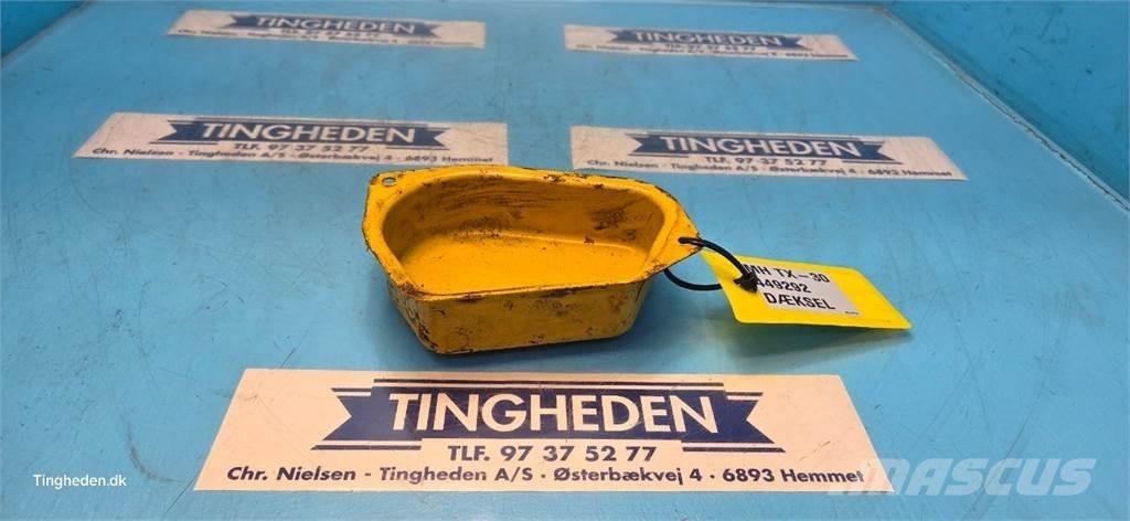 New Holland TX30 Kum ve tuz serpiciler