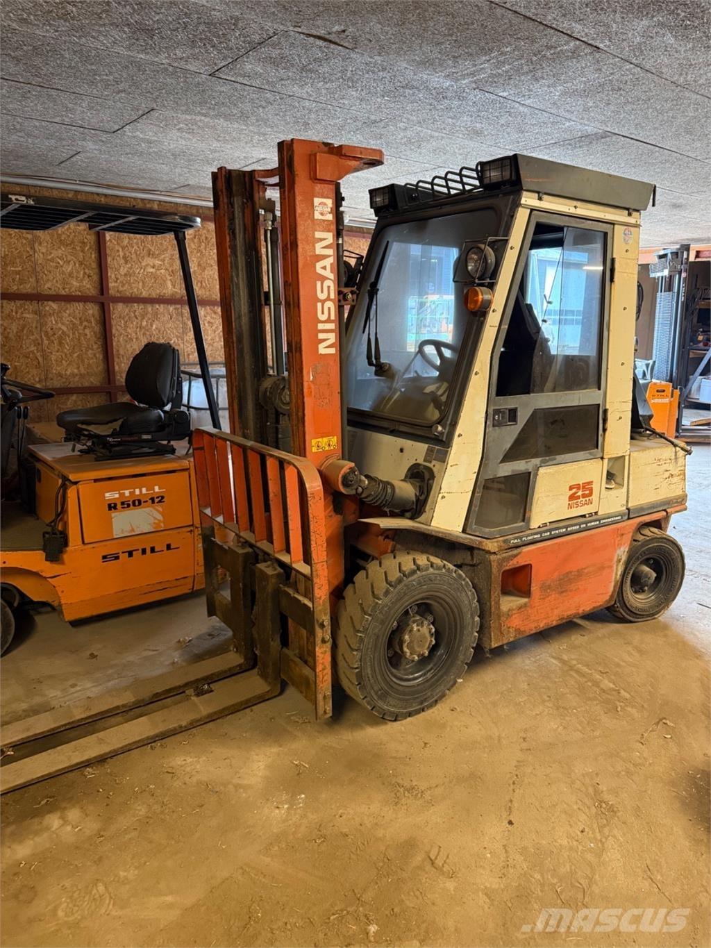 Nissan FG25 LPG'li forkliftler