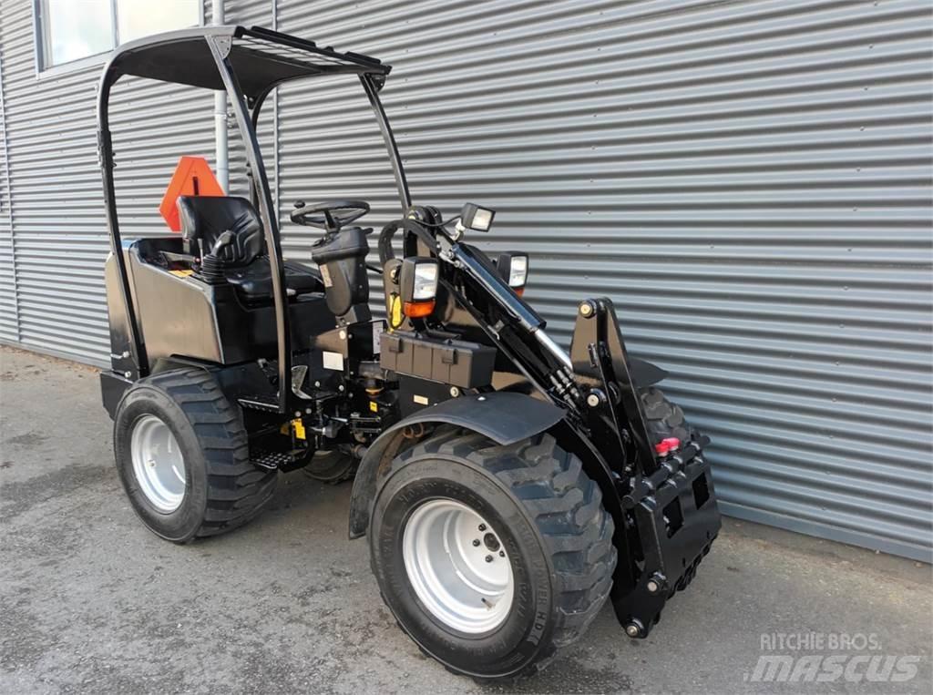 Schäffer 2434 Mini yükleyiciler