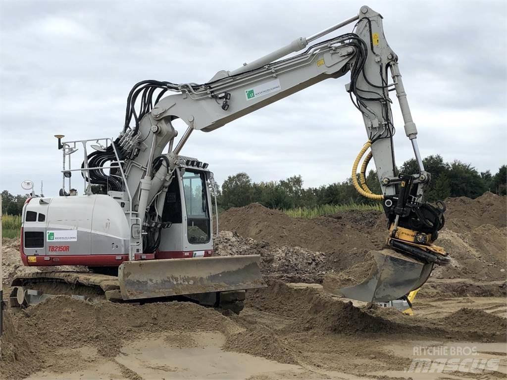 Takeuchi 2150 Paletli ekskavatörler
