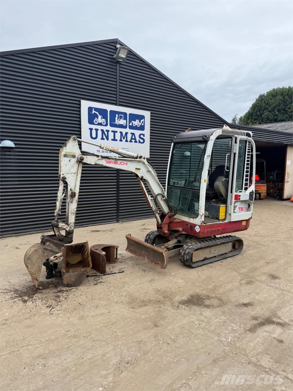 Takeuchi TB016 Mini ekskavatörler, 7 tona dek