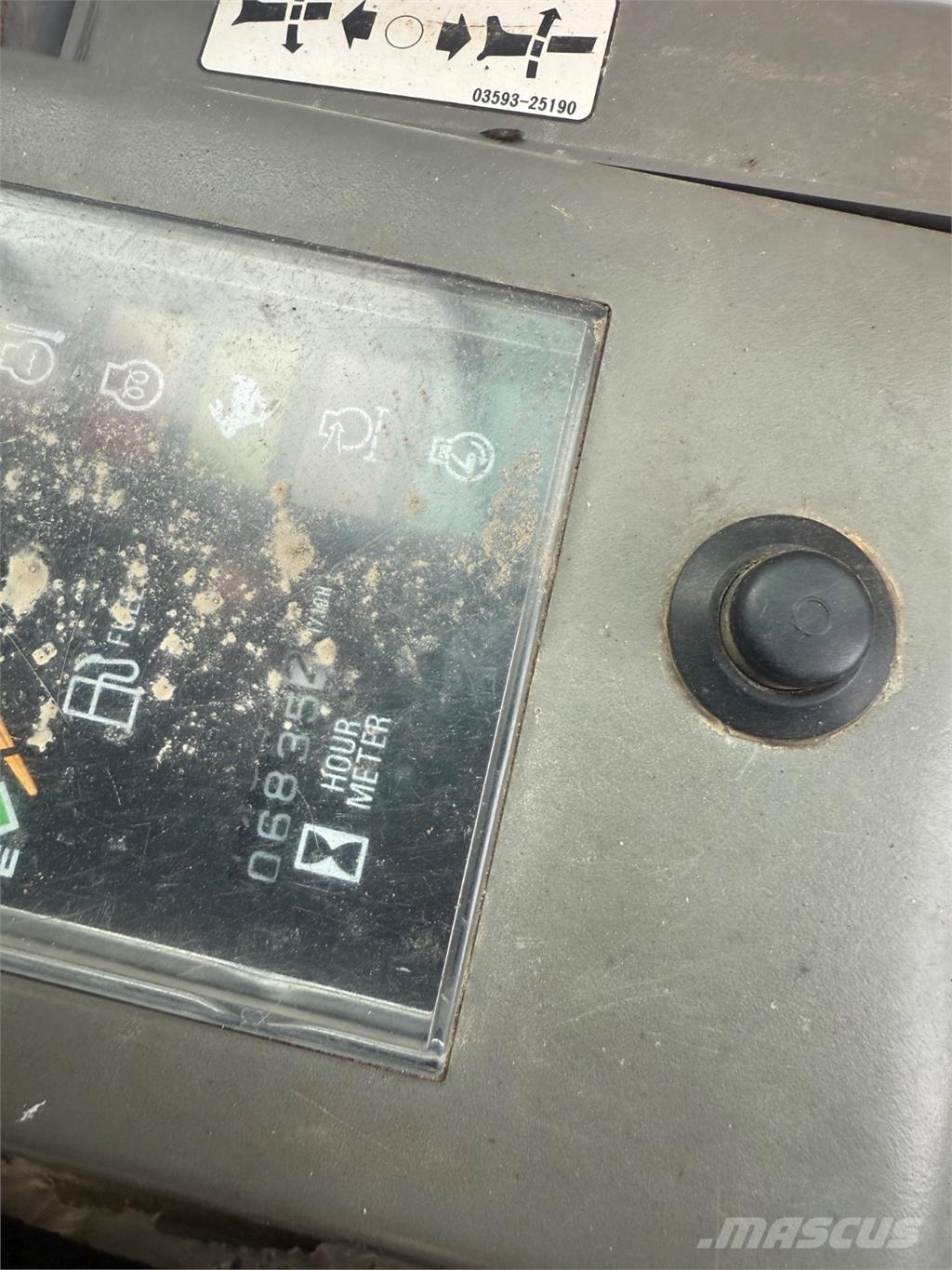 Takeuchi TB145 Paletli ekskavatörler