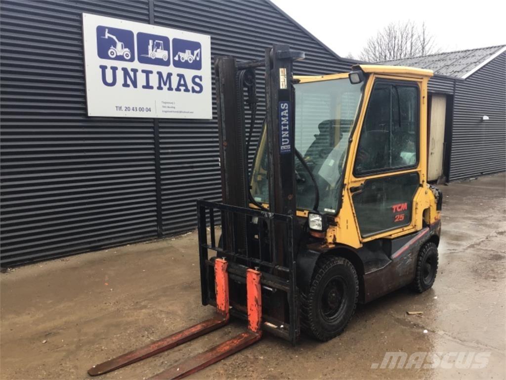 TCM FG25 LPG'li forkliftler