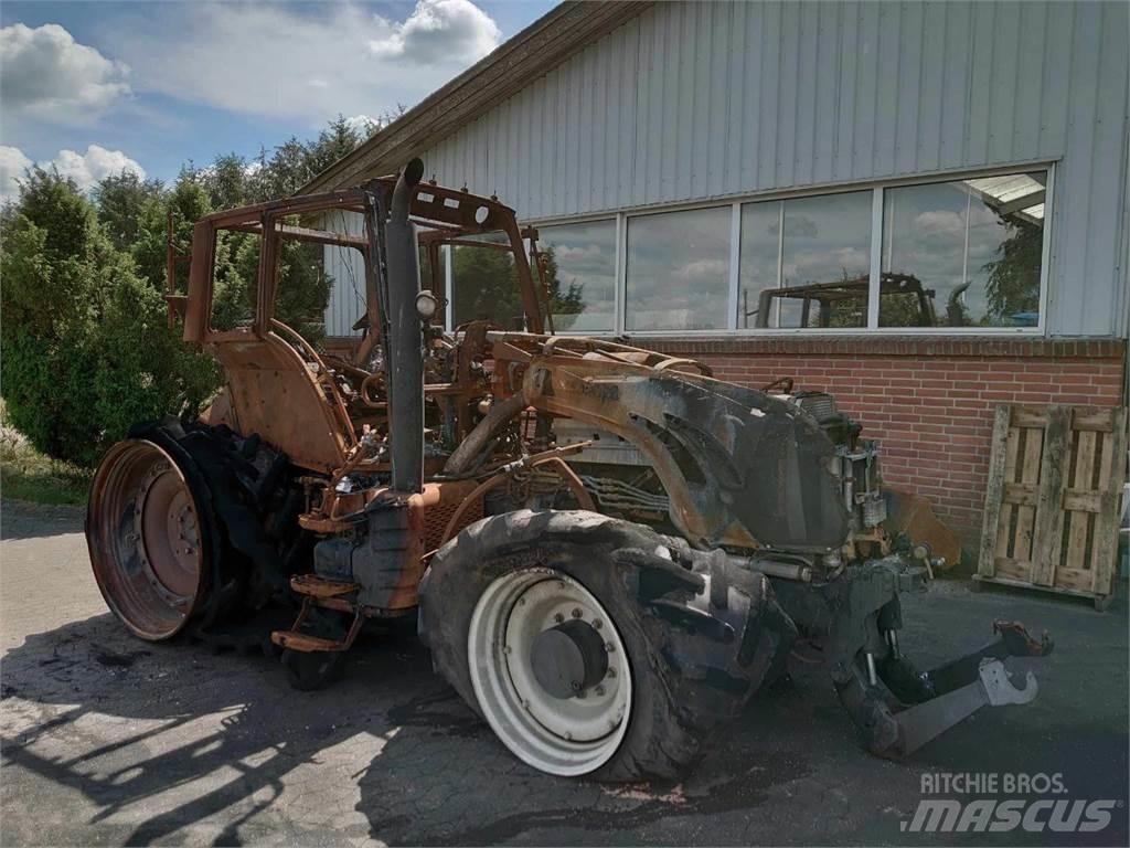 Valtra T213 Traktörler