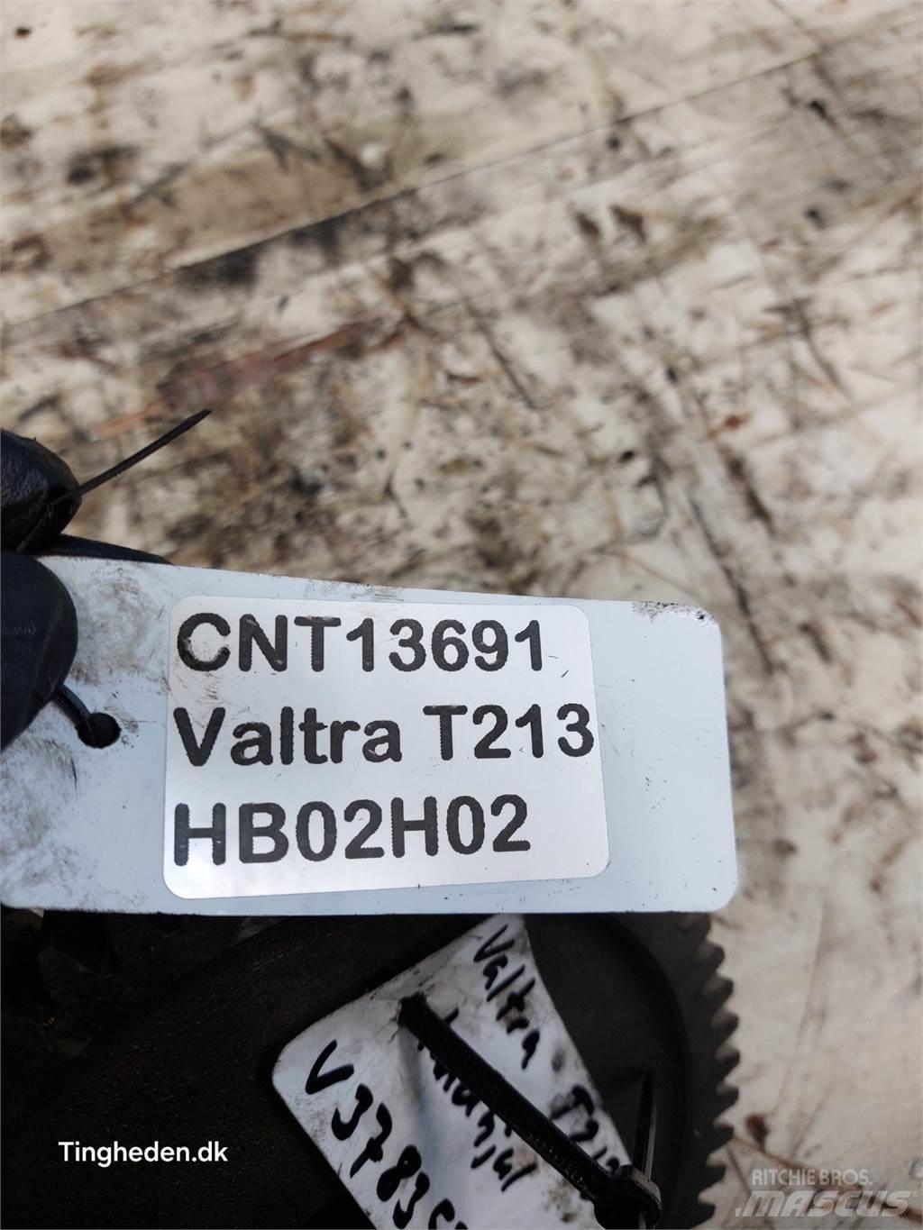Valtra T213 Sanzuman