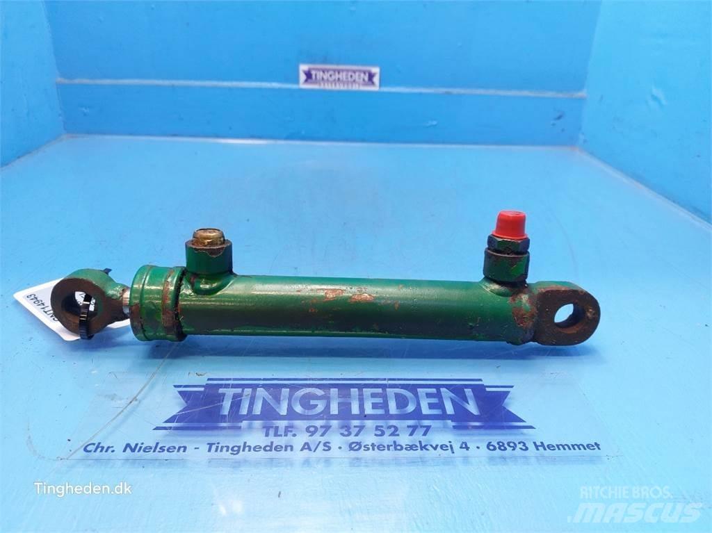 Vredo  Sivi gübre ve ilaç tankerleri