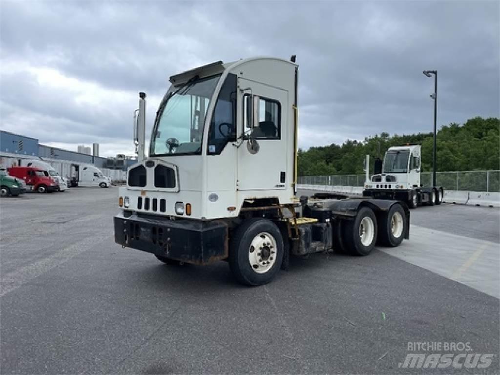 Autocar ACTT42 Terminal çekiciler