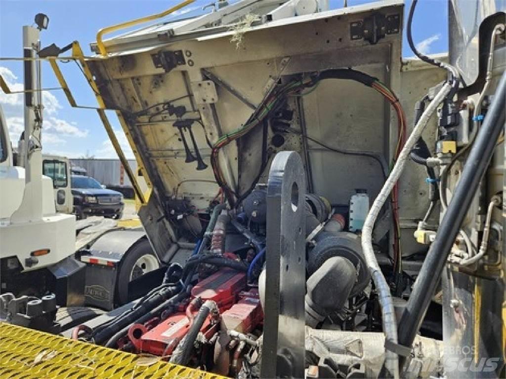 Autocar ACTT42 Terminal çekiciler