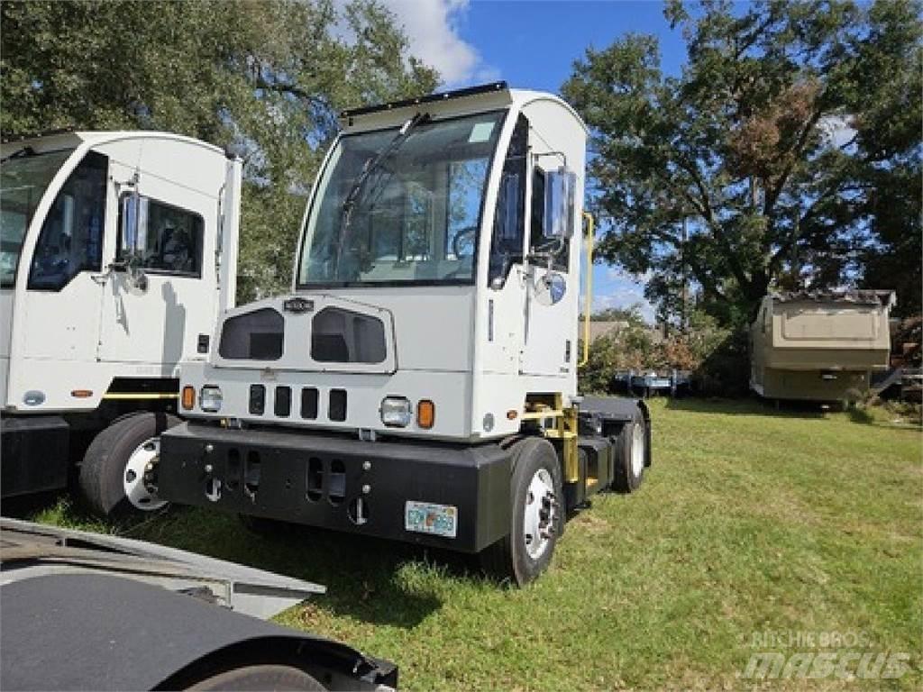 Autocar ACTT42 Terminal çekiciler