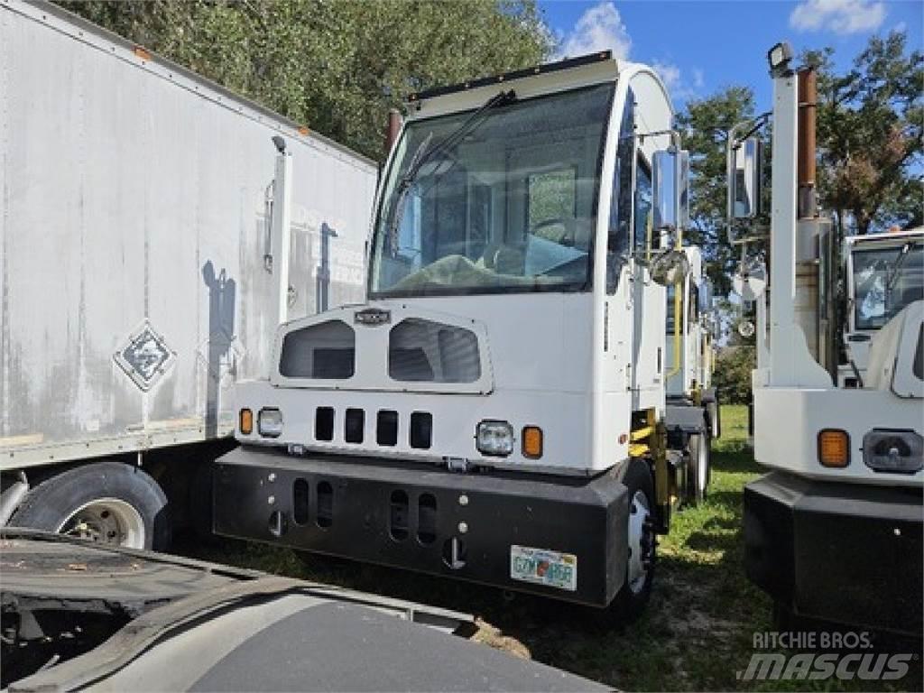 Autocar ACTT42 Terminal çekiciler