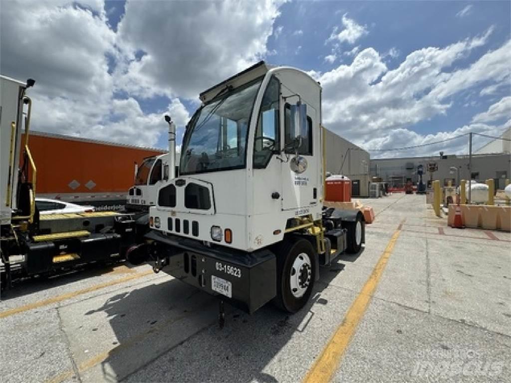 Autocar ACTT42 Terminal çekiciler