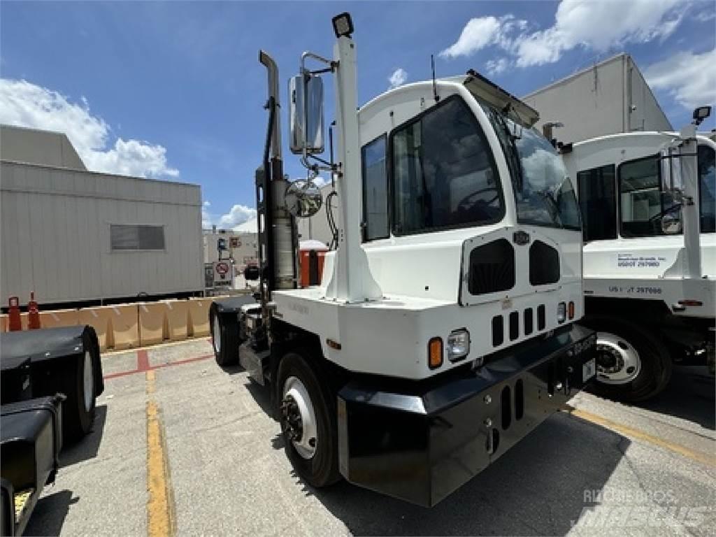 Autocar ACTT42 Terminal çekiciler