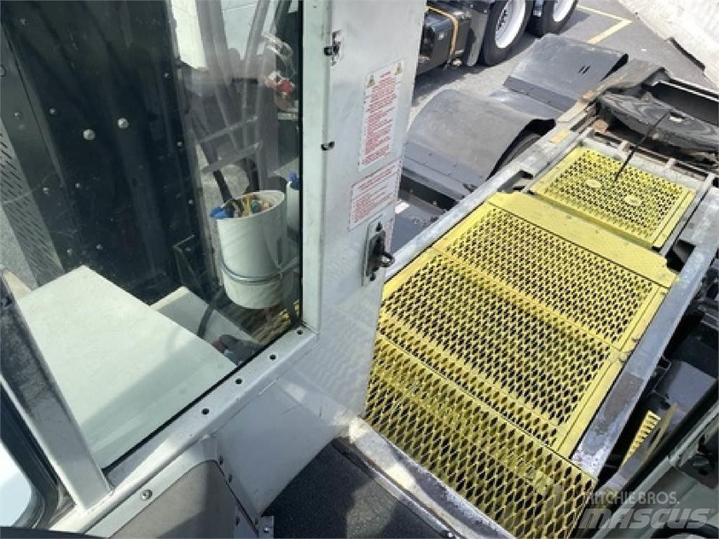 Autocar ACTT64 Terminal çekiciler