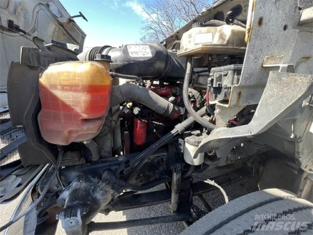 Ford F750 Kapali kasa kamyonlar