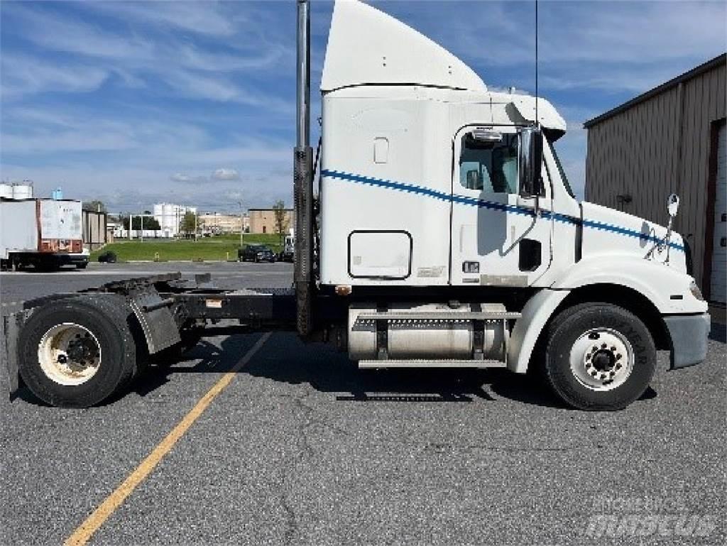 Freightliner CL112 Çekiciler