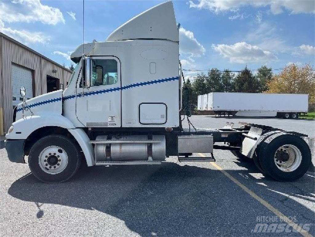 Freightliner CL112 Çekiciler