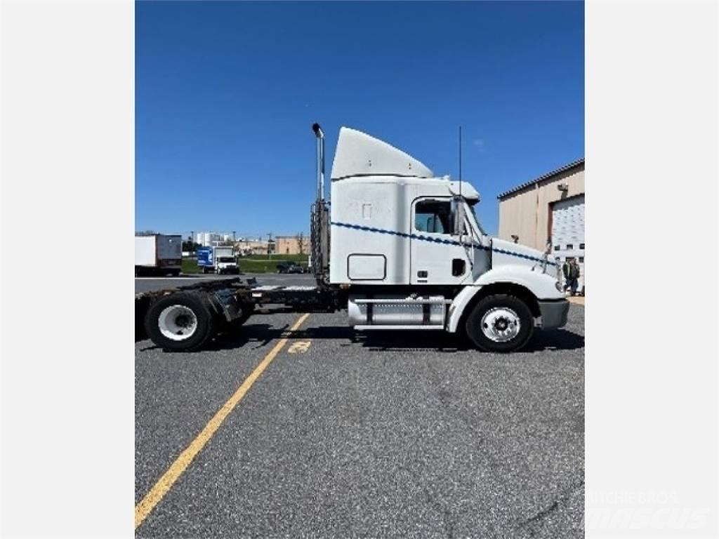 Freightliner CL112G Çekiciler